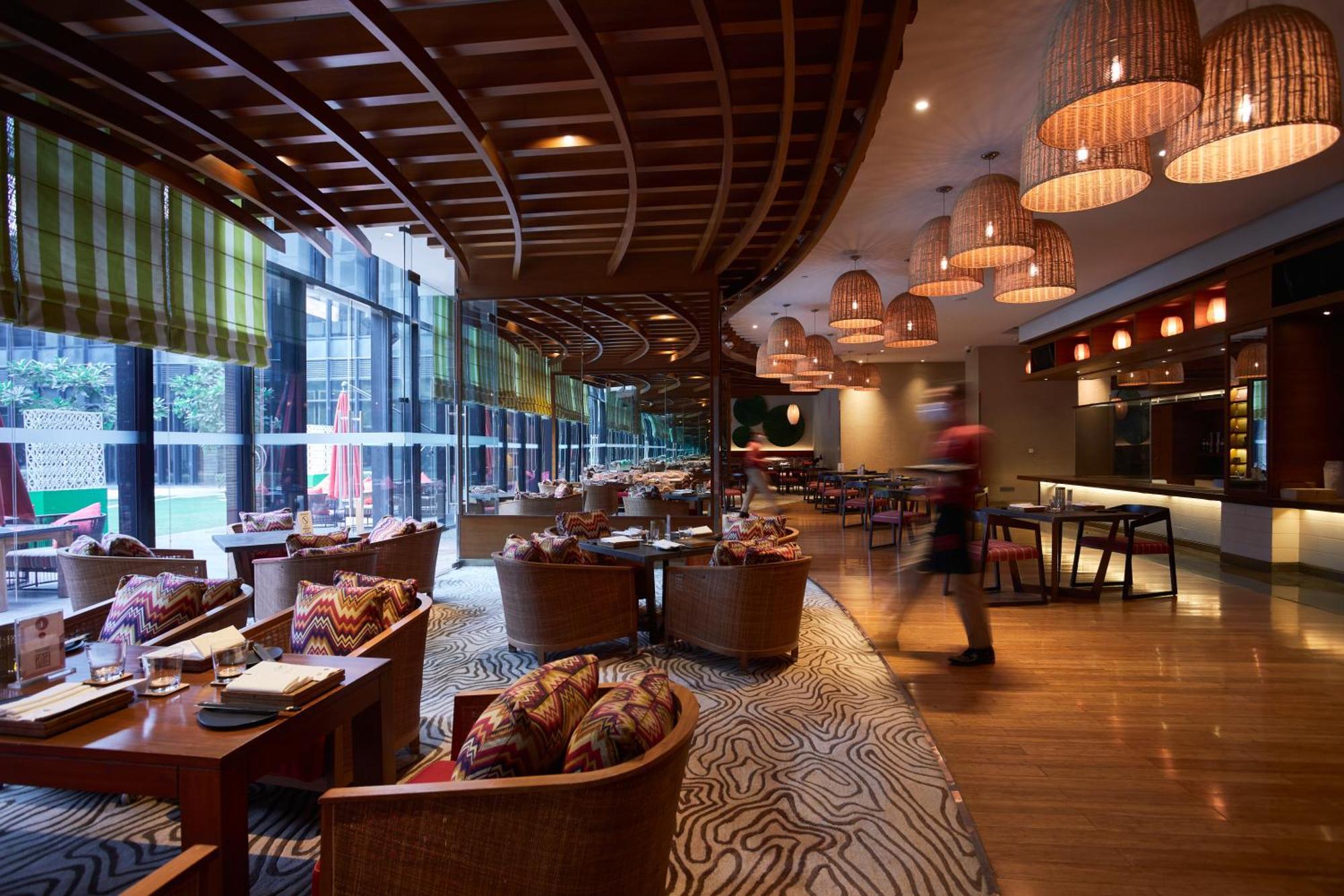 Pullman New Delhi Aerocity Buitenkant foto The restaurant