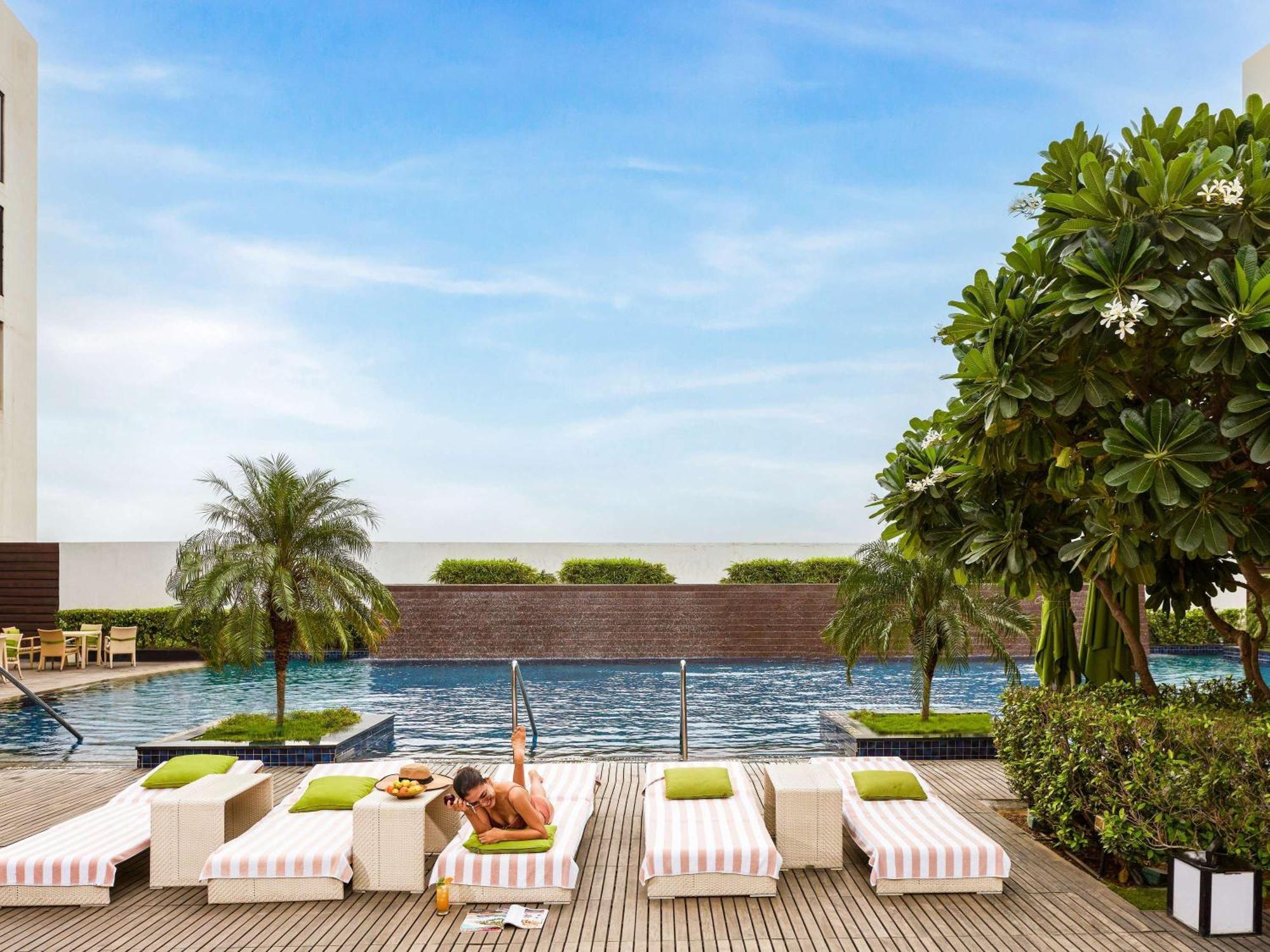 Pullman New Delhi Aerocity Buitenkant foto The Park, New Delhi