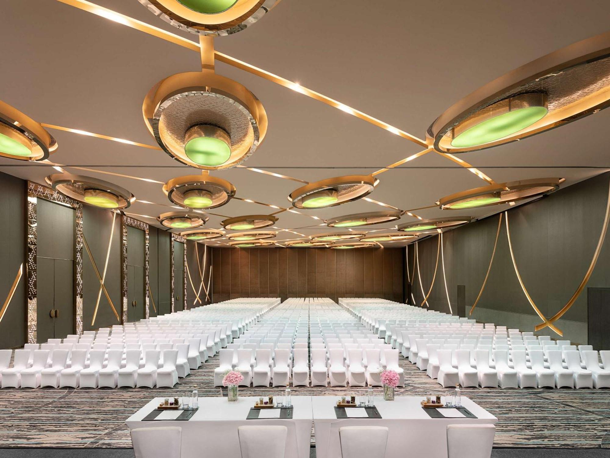 Pullman New Delhi Aerocity Buitenkant foto The Grand Ballroom