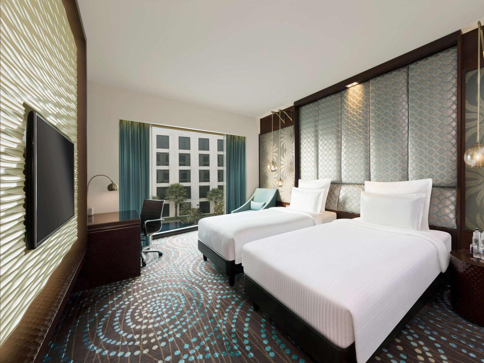 Pullman New Delhi Aerocity Buitenkant foto Deluxe Room