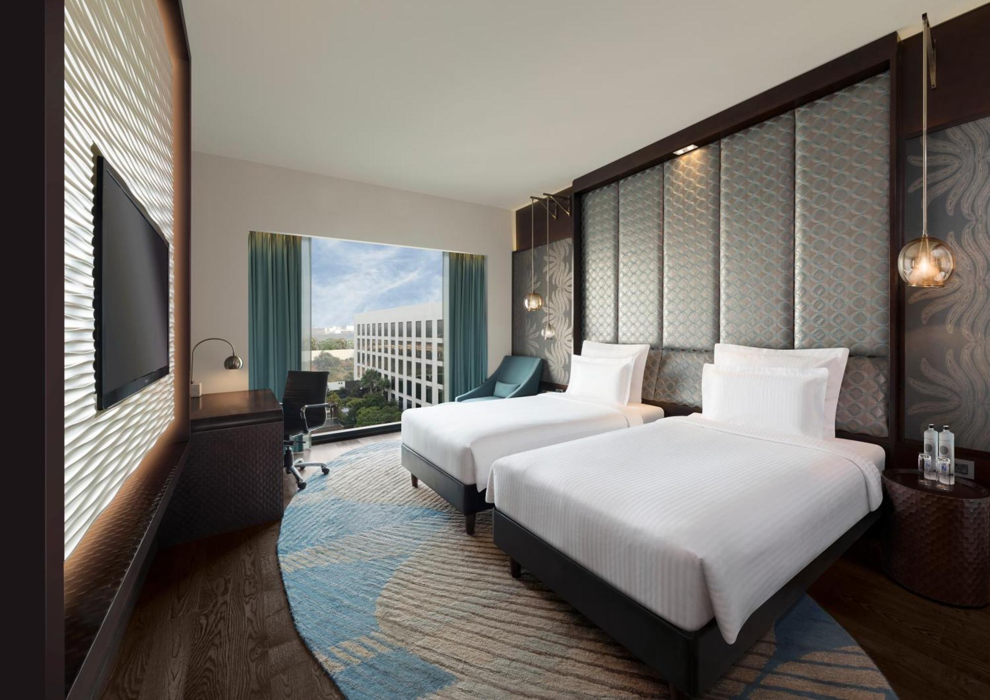 Pullman New Delhi Aerocity Buitenkant foto Deluxe Room