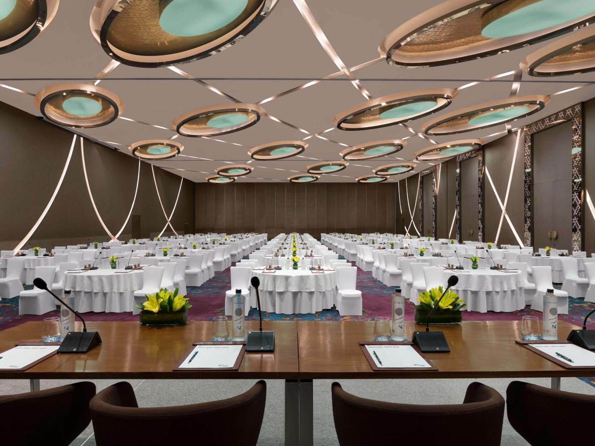 Pullman New Delhi Aerocity Buitenkant foto